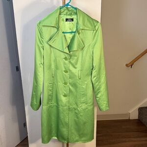 2b Bebe Vibrant Silk Green Trench Coat